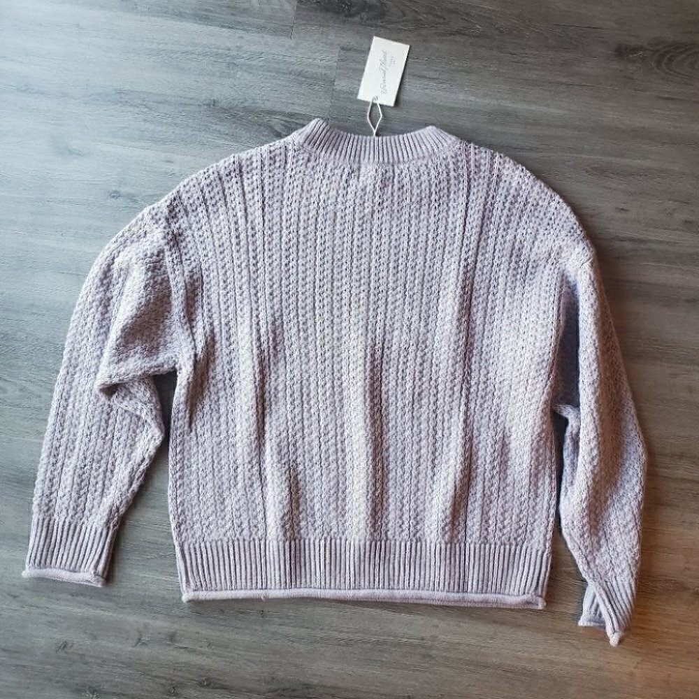 Sweater - Picture 5 of 7